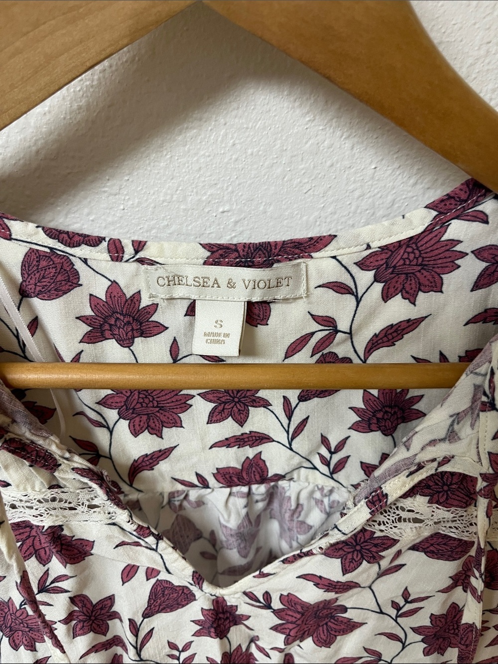 Chelsea & Violet floral Pintuck Peasant Blouse in pink on Cream - Picture 2 of 4